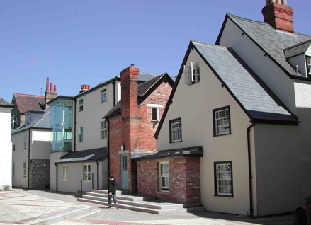 Descriptive Image Name